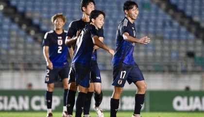5-0！U23亚洲杯首场惨案，日本以小打大仍狂胜，中国队冲击八强|佐藤龙之介|叙利亚队|巴黎奥运会|洛杉矶奥运会|中国亚洲杯_新浪体育_新浪新闻